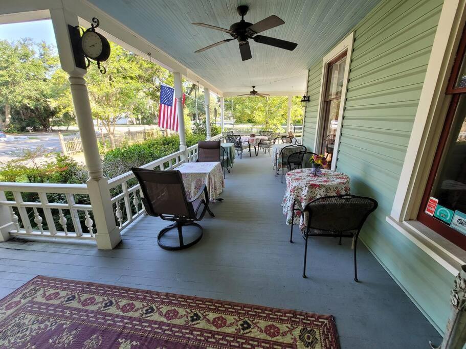 Southern Charm In The Camellia Rose Inn Gainesville Exterior foto